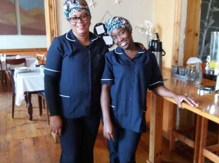 تختخواب و صبحانه A La Mer