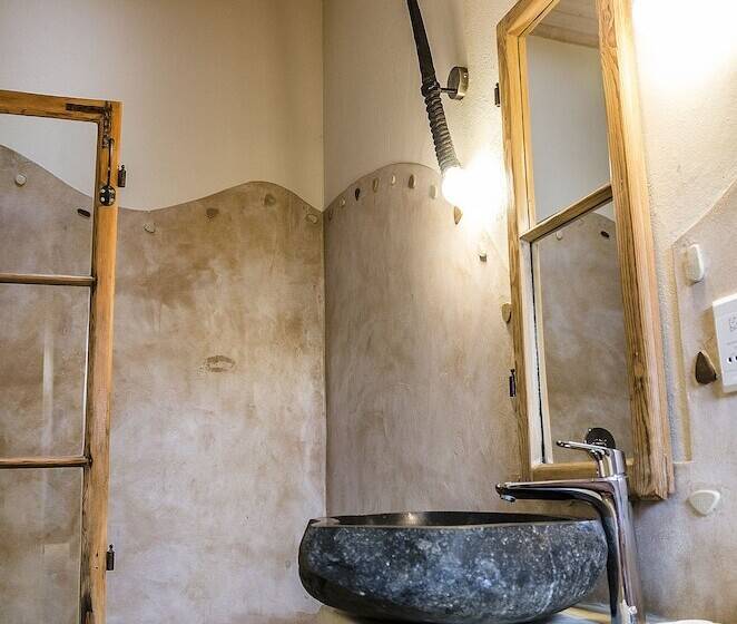 تختخواب و صبحانه A La Mer