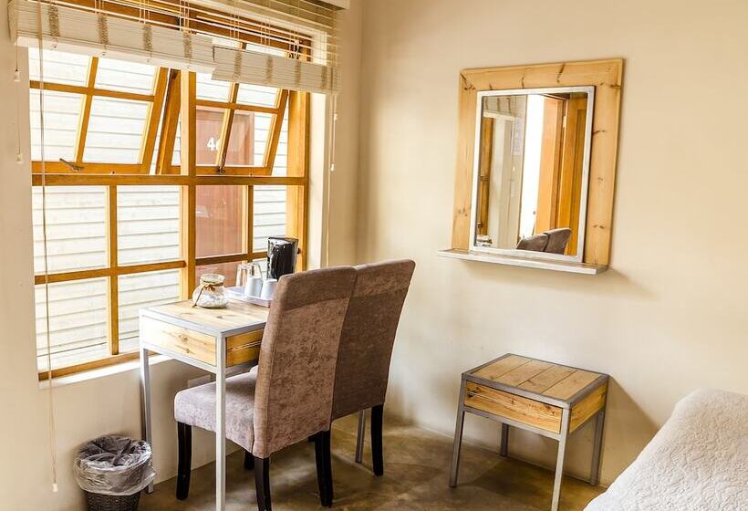 تختخواب و صبحانه A La Mer