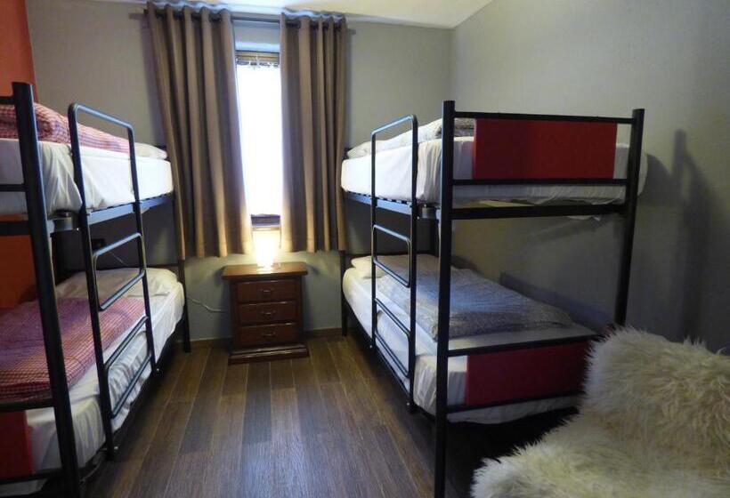 تختخواب و صبحانه Hosquet Lodge