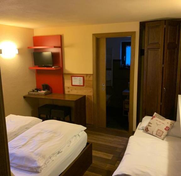 تختخواب و صبحانه Hosquet Lodge