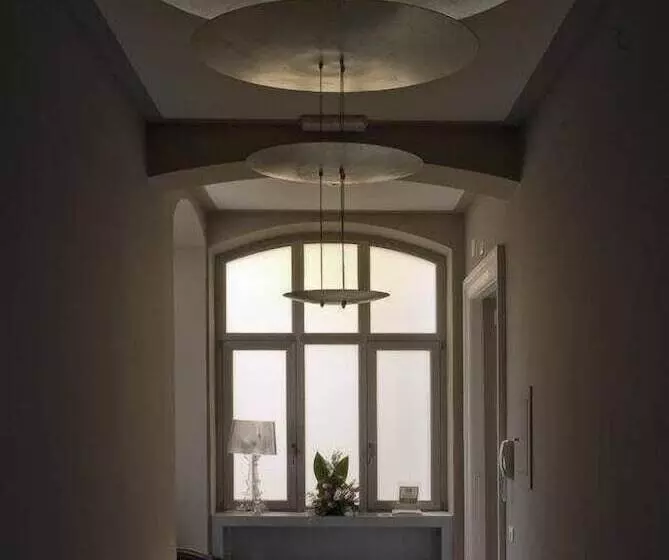 تختخواب و صبحانه House 5