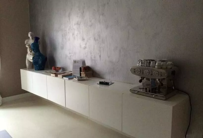 تختخواب و صبحانه House 5