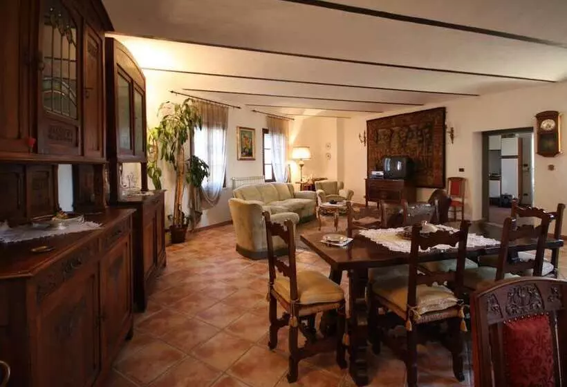 Aamiaismajoitus (B&B) Relais San Desiderio