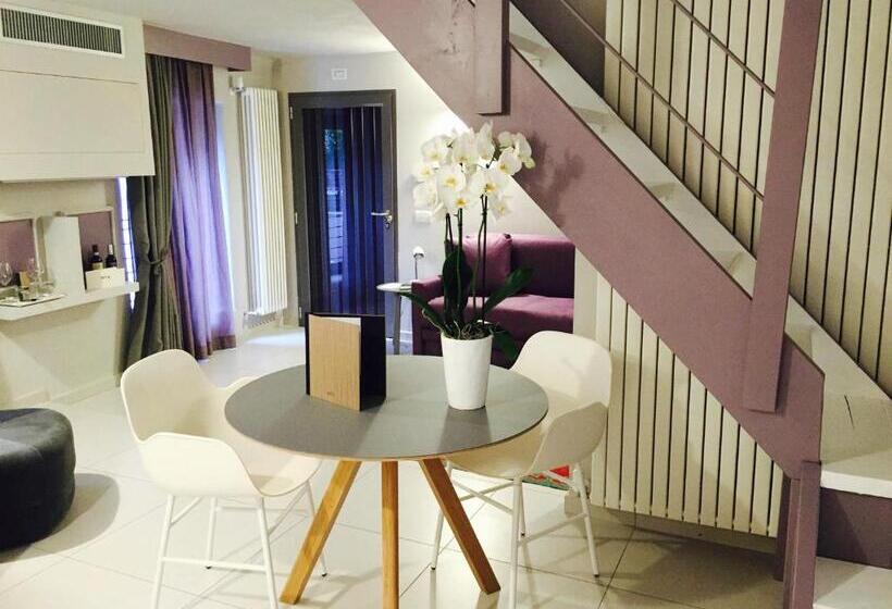 ベッドアンドブレックファースト Uve Rooms & Wine Bar