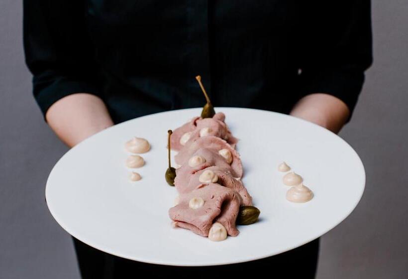 مبيت وإفطار Uve Rooms & Wine Bar