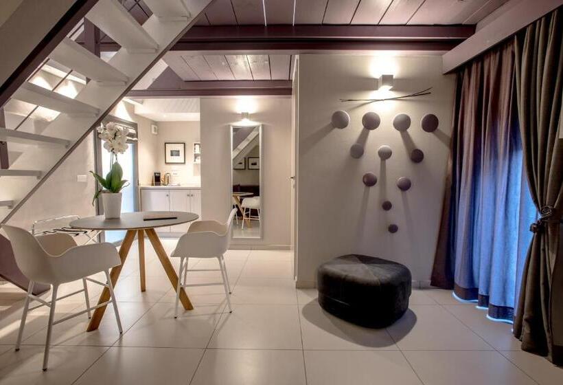 ベッドアンドブレックファースト Uve Rooms & Wine Bar