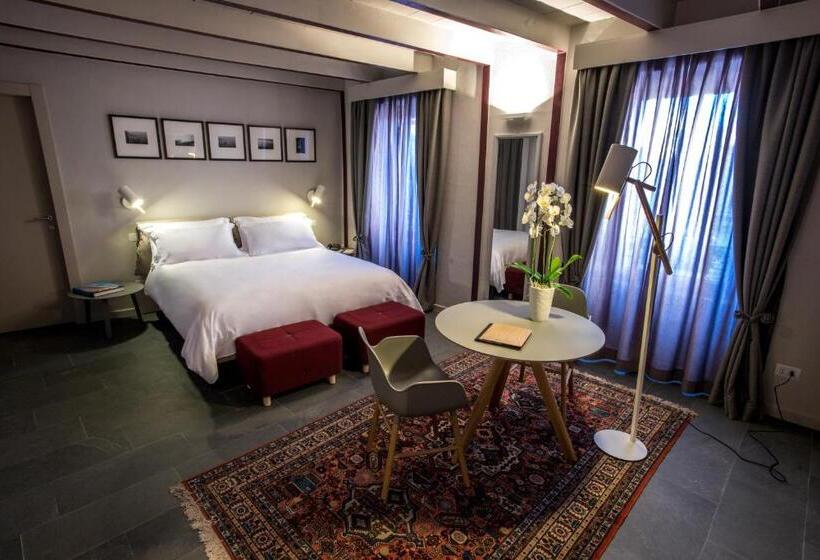 مبيت وإفطار Uve Rooms & Wine Bar