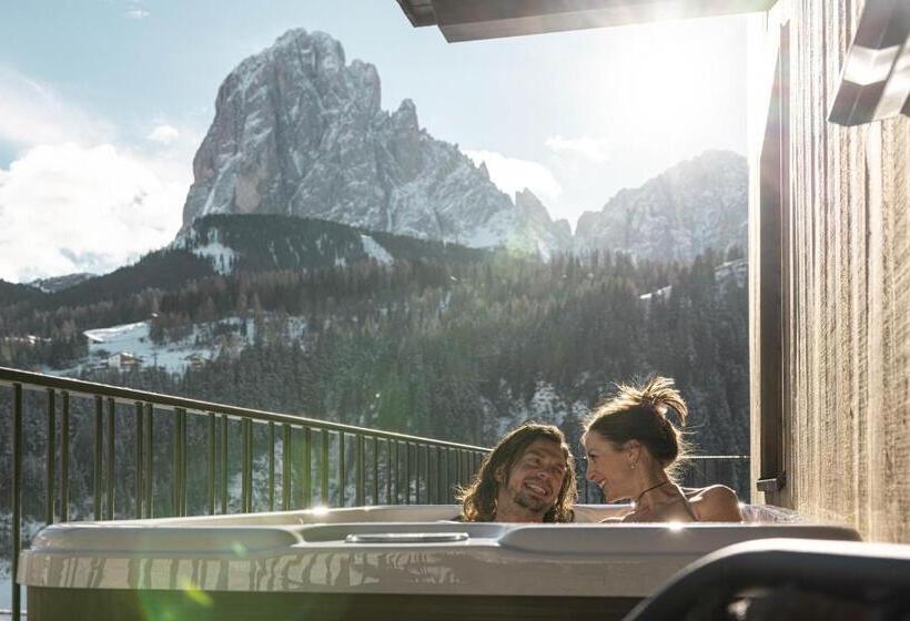 Bed and Breakfast Enjoy Dolomites   Chalet