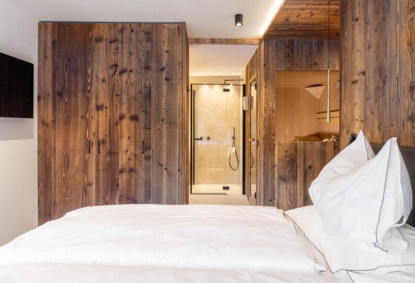 Bed and Breakfast Enjoy Dolomites   Chalet