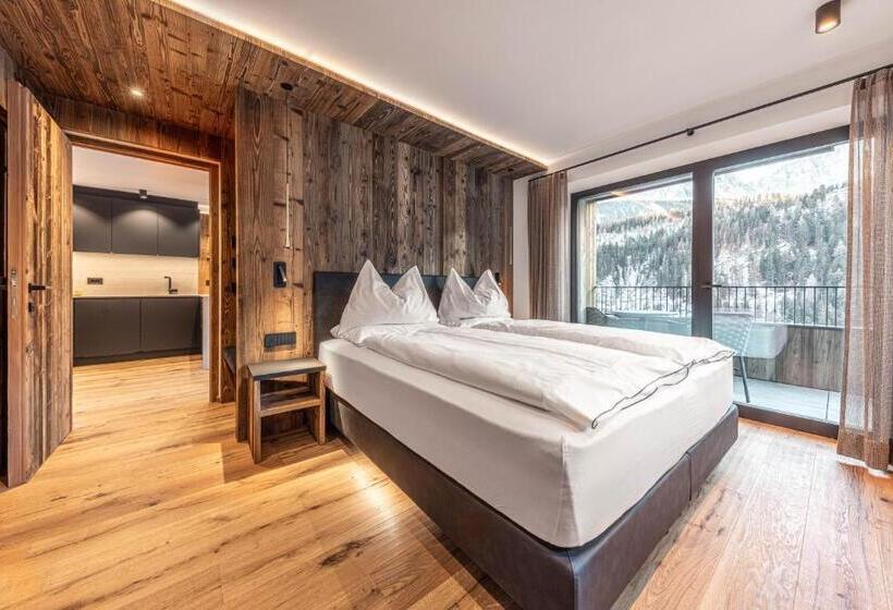 Bed and Breakfast Enjoy Dolomites   Chalet