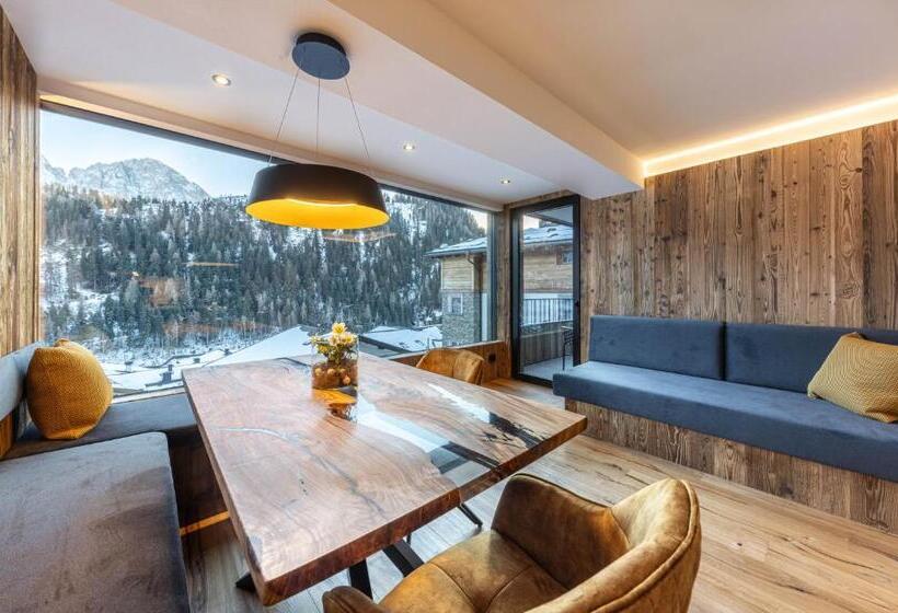 Bed and Breakfast Enjoy Dolomites   Chalet