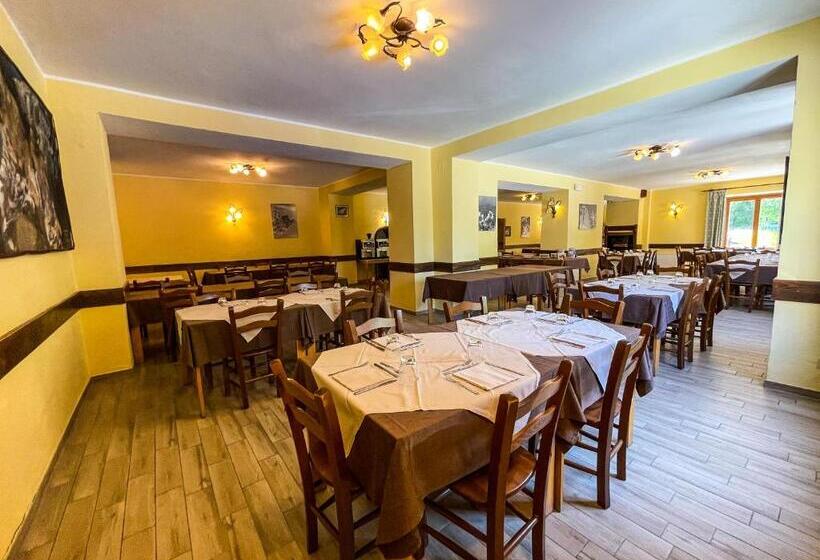 בית מלון כפרי Al Sasso Di Stria