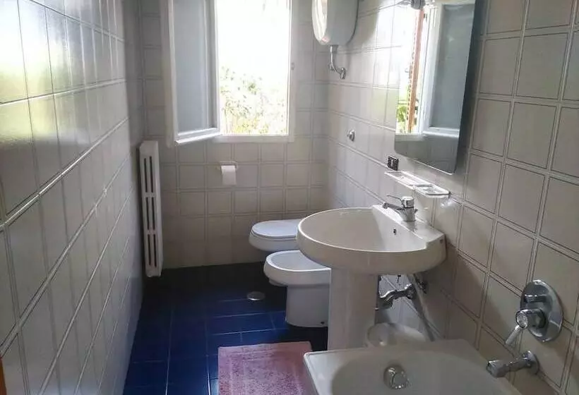 Hotelli Albergo Villa Sorriso