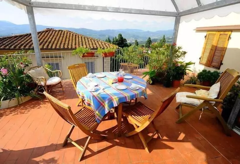 Hotelli Albergo Villa Sorriso
