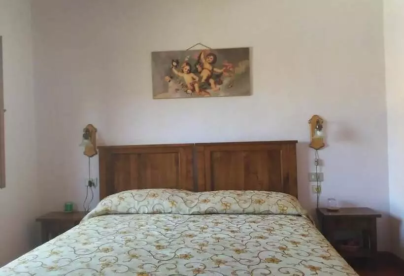 Hotelli Albergo Villa Sorriso