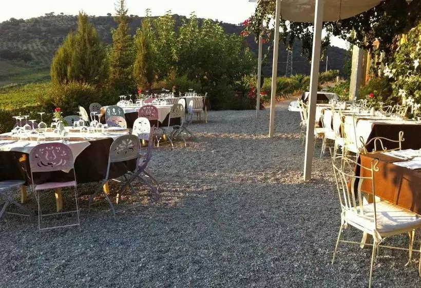هتل Antica Tindari
