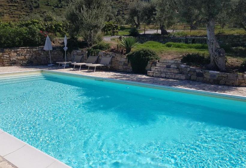 فندق Antica Tindari