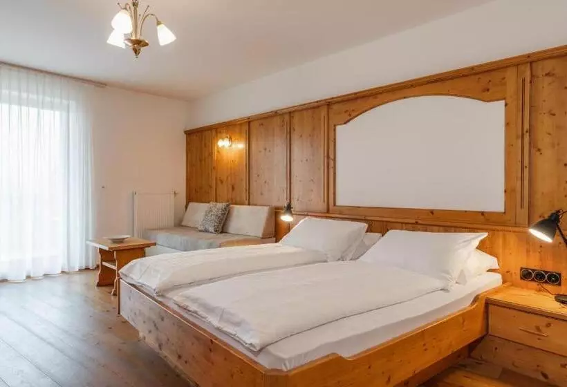 Hotelli Asterbel