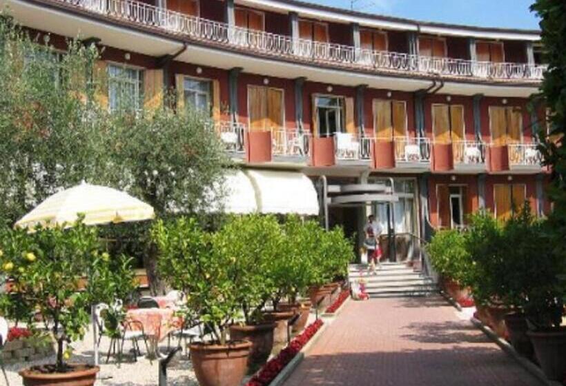 فندق Continental