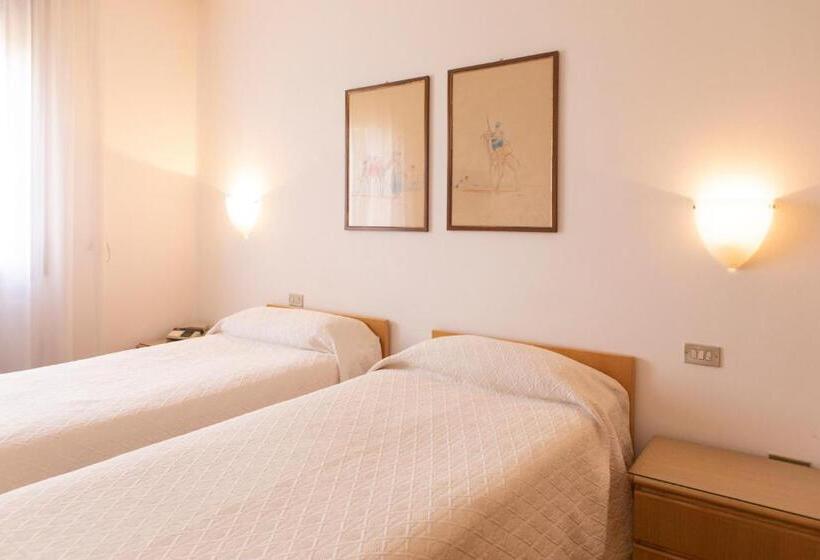 בית מלון כפרי Due Mori