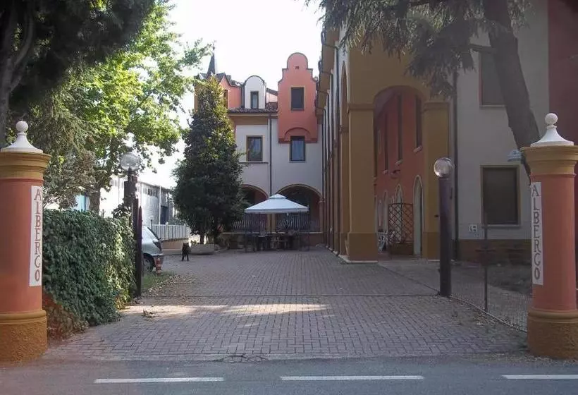 Hotelli Locanda I Portici