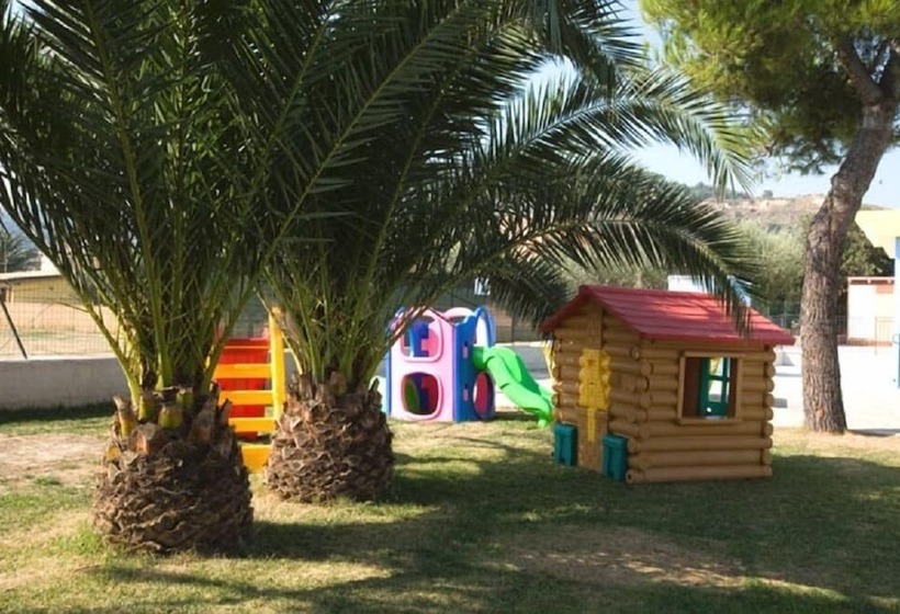 בית מלון כפרי Parco Dei Principi