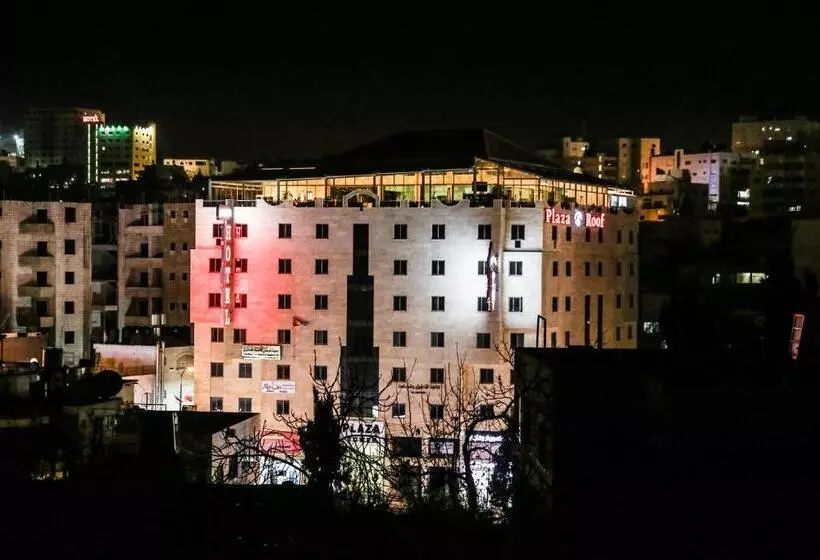 Hotel Queen Plaza