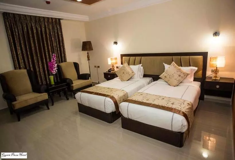 Hotel Queen Plaza