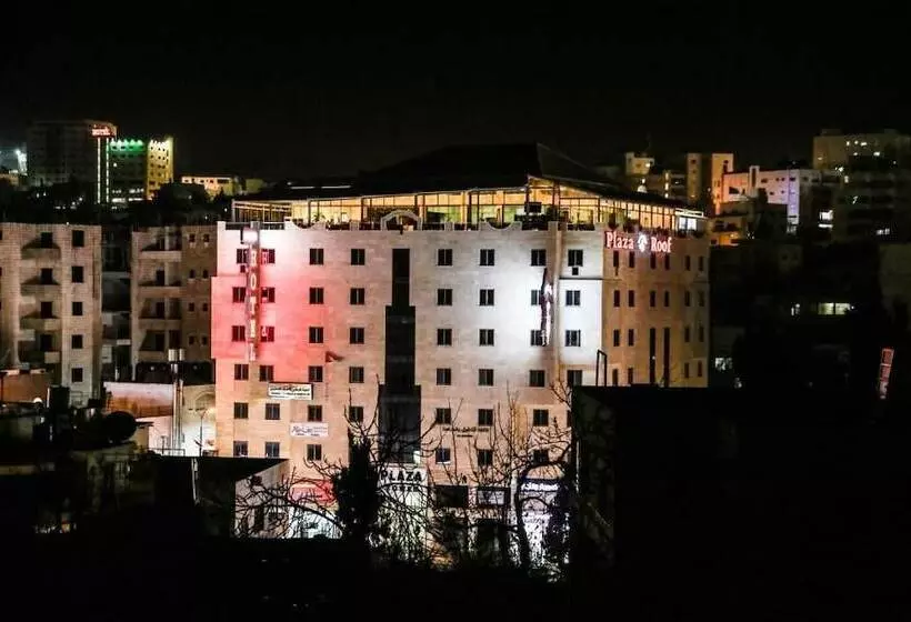 Hotel Queen Plaza