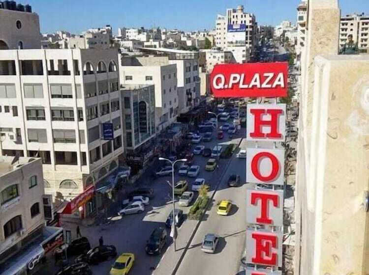 هتل Queen Plaza