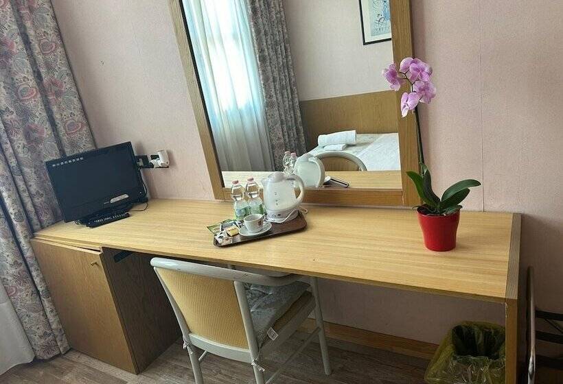 בית מלון כפרי Raffaello Venice