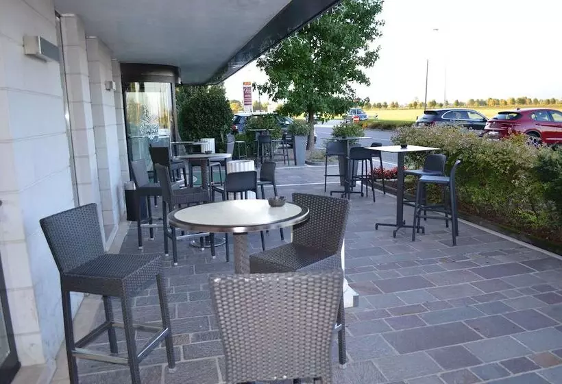 ホテル Ristorante Giada