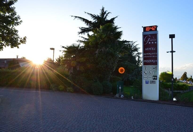 בית מלון כפרי Ristorante Giada