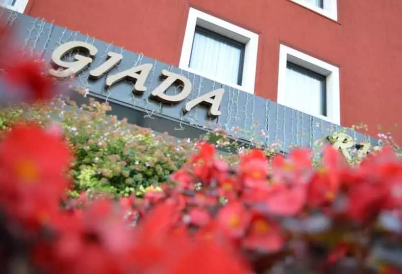 ホテル Ristorante Giada