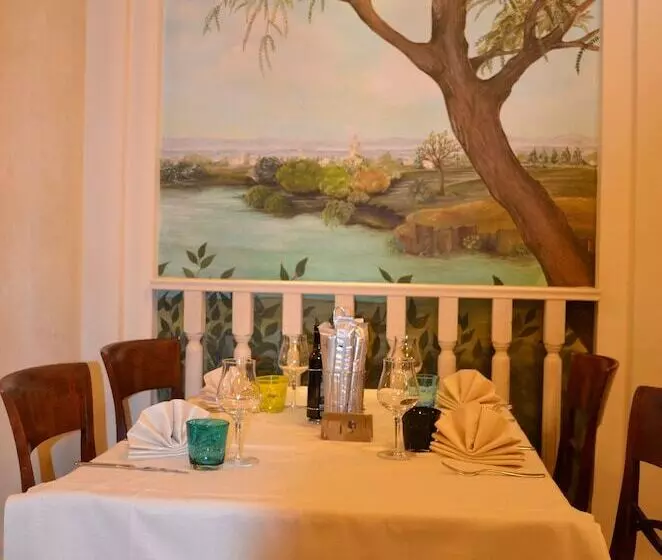 ホテル Ristorante Giada