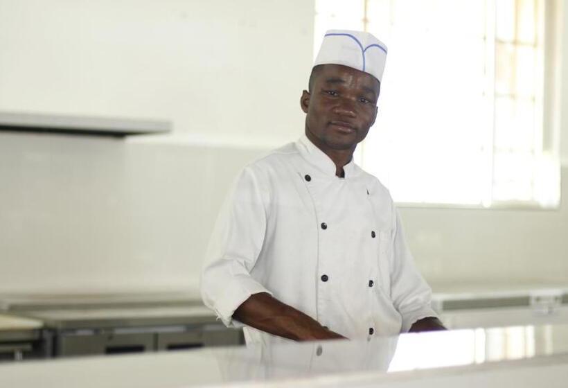 هتل The Grand Palace