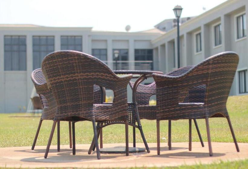 هتل The Grand Palace