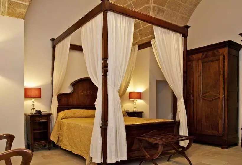 Hotelli Vico Regio