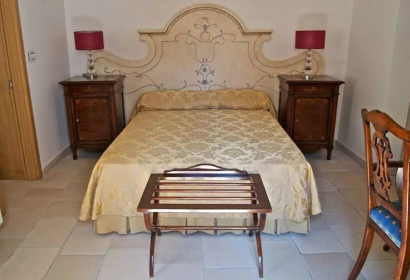 Hotelli Vico Regio
