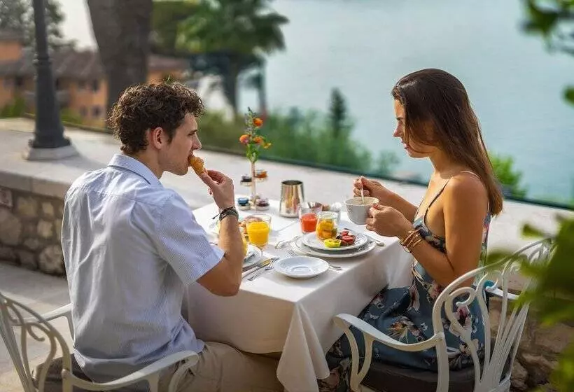 Hotelli Villa Florida & Suite Apartments