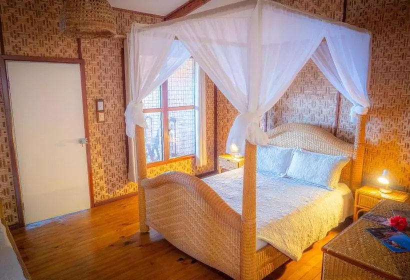 Tufi Resort