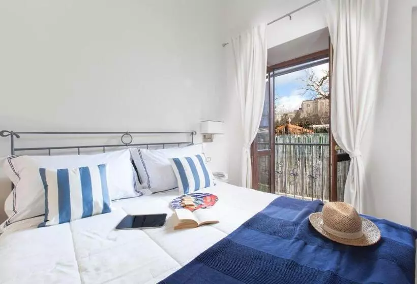 تختخواب و صبحانه Maison Villa Angela