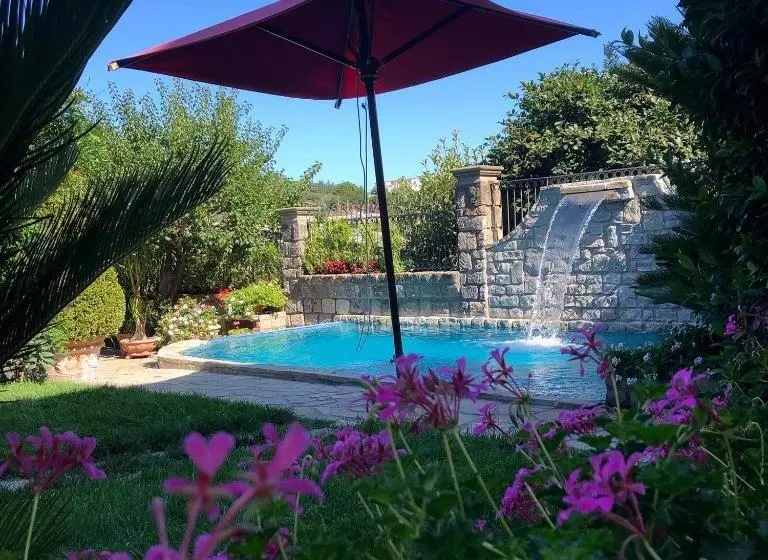 تختخواب و صبحانه Maison Villa Angela
