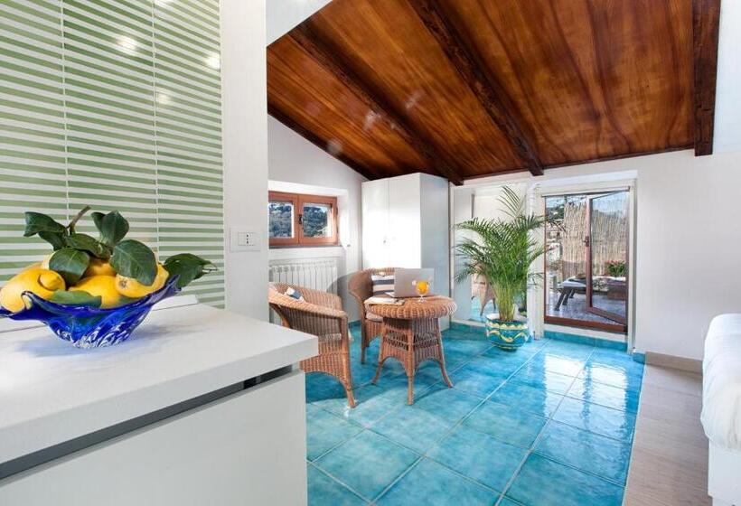 تختخواب و صبحانه Maison Villa Angela