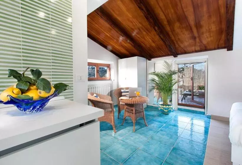 تختخواب و صبحانه Maison Villa Angela