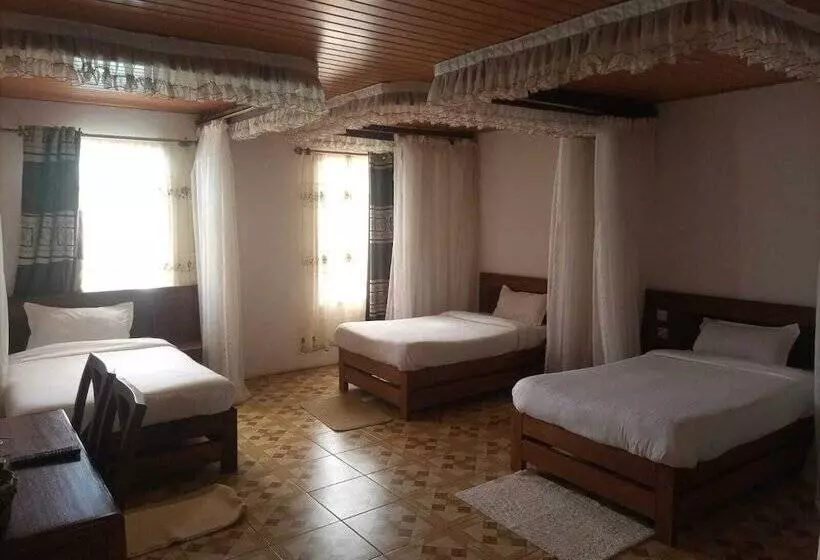 هتل Deep Sea Resort Kitale