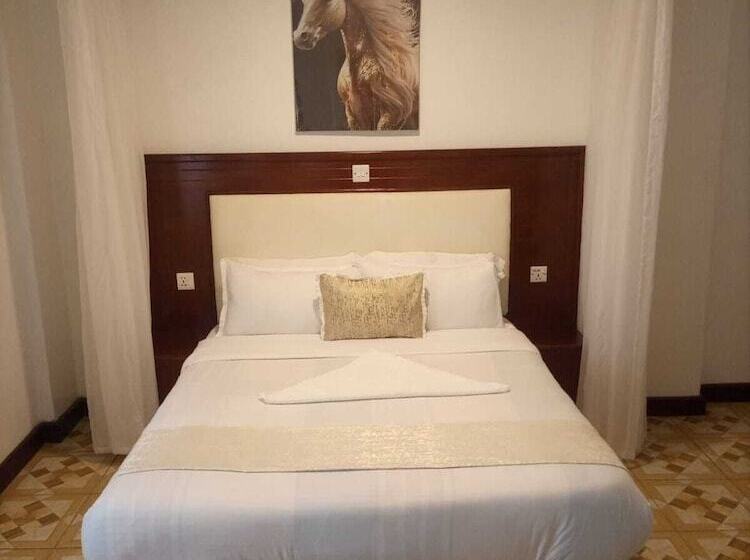 هتل Deep Sea Resort Kitale