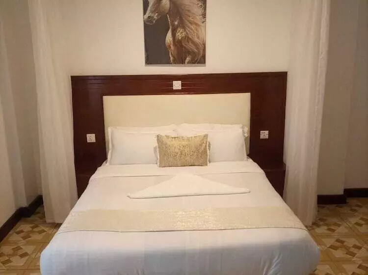 هتل Deep Sea Resort Kitale