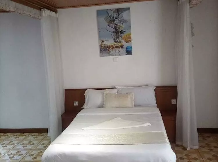 هتل Deep Sea Resort Kitale